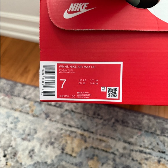 NIB Women's Nike Air Max SC Sneaker - Picture 6 of 7